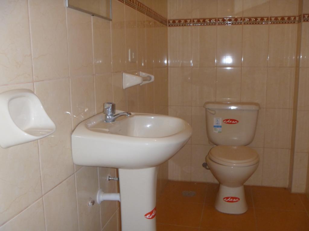 Wisny Inn Puno Quarto foto